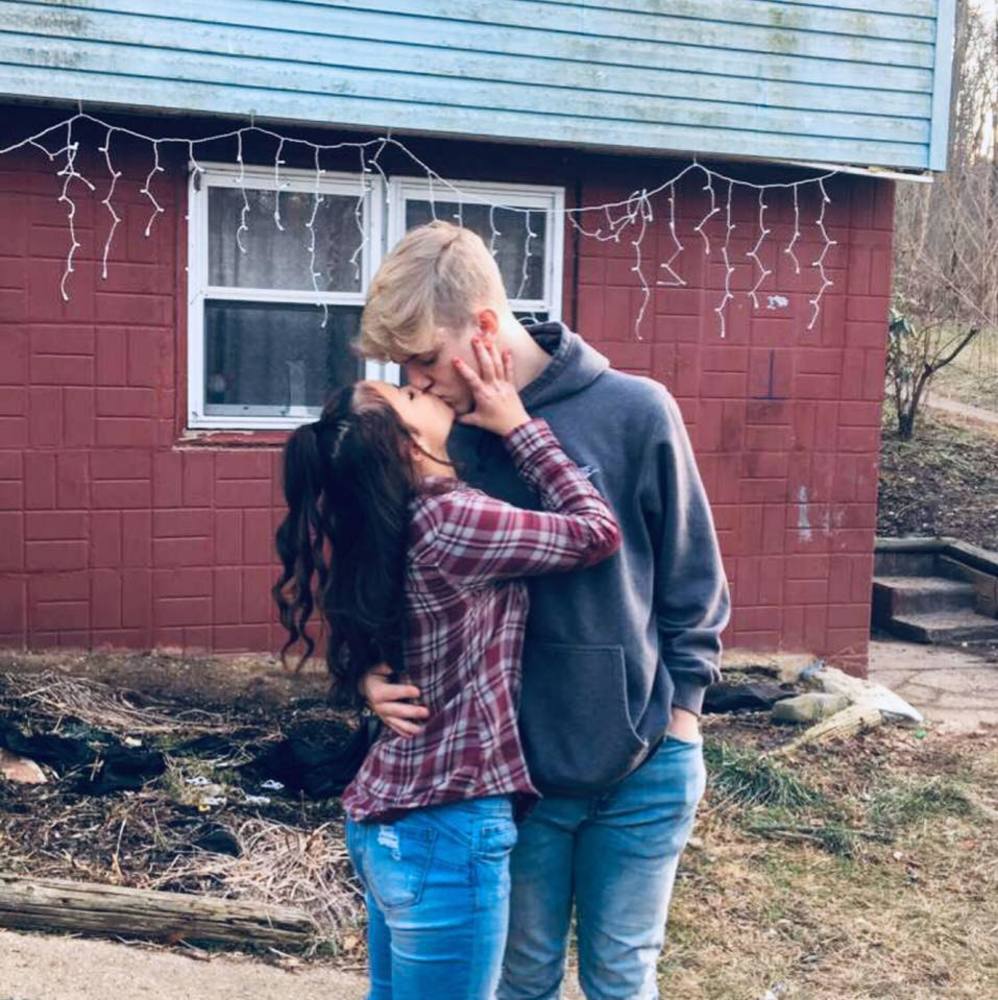 Meet your Posher, Melana